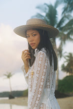 Load image into Gallery viewer, Island Palma Boater
