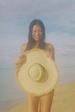 Load image into Gallery viewer, Ultra Wide Ventura
